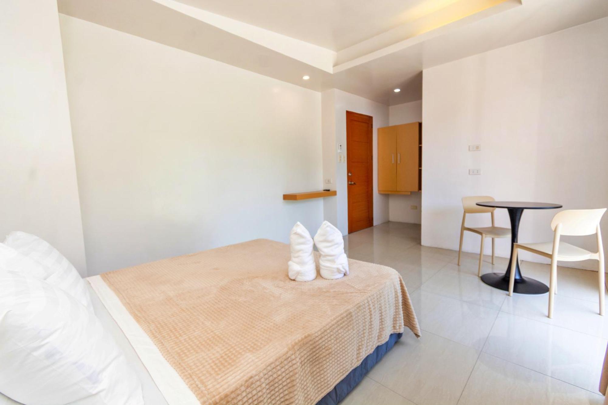 Ila Apartelle Boracay *