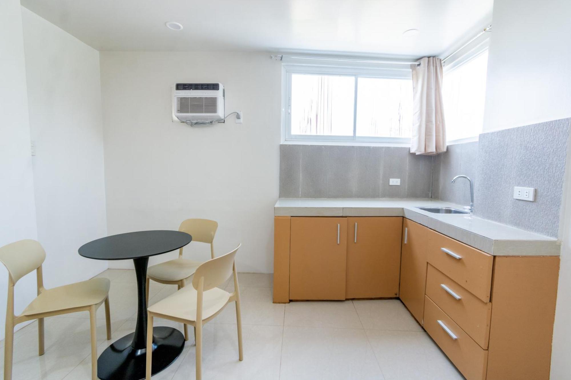 Ila Apartelle Boracay *